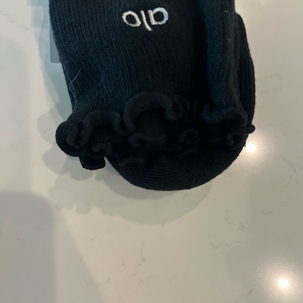 ALO Yoga Women's Black Lettuce Edge Socks - Picture 4 of 4